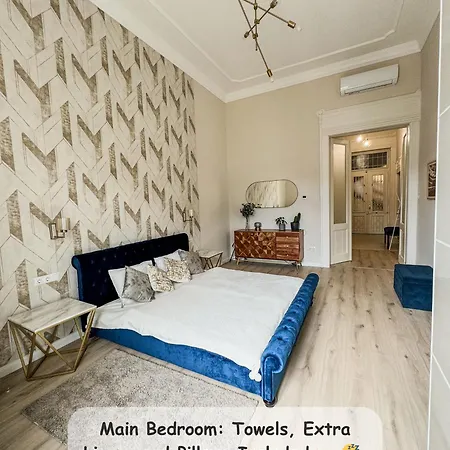 Luxury Parisian Designed 3-bedroom Gem In Heart Of Апартаменты Будапешт